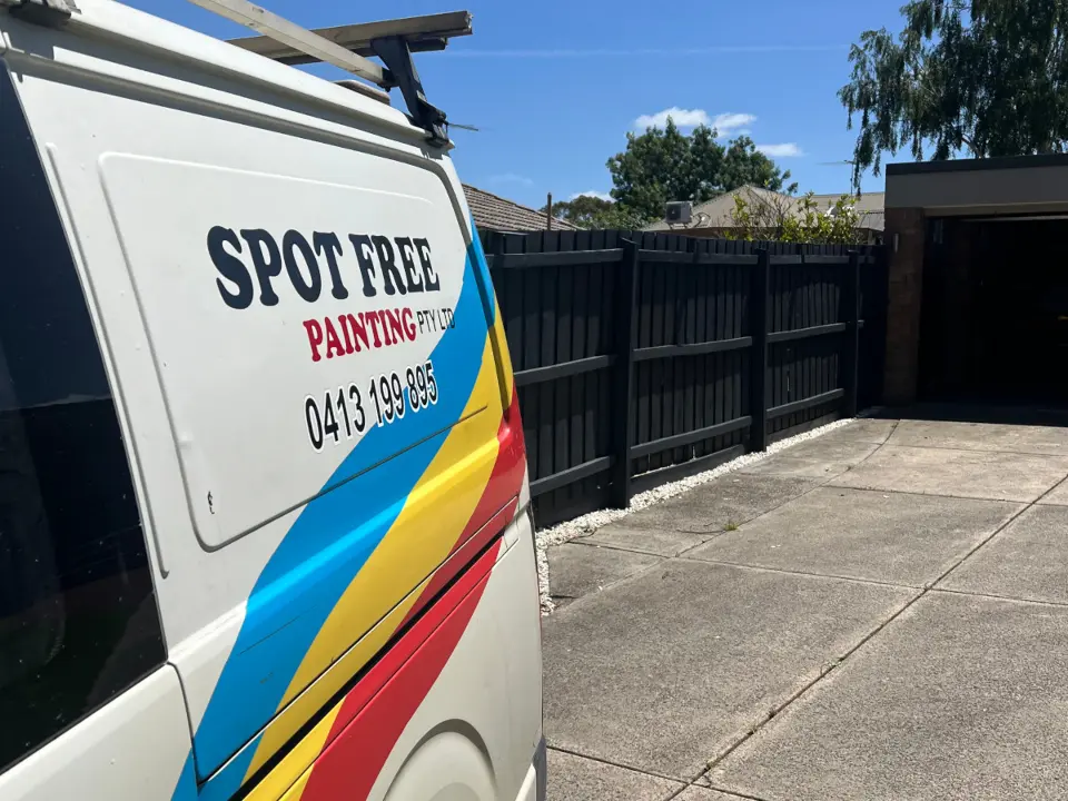 Berwick Victoria Fence painting completed in 20226